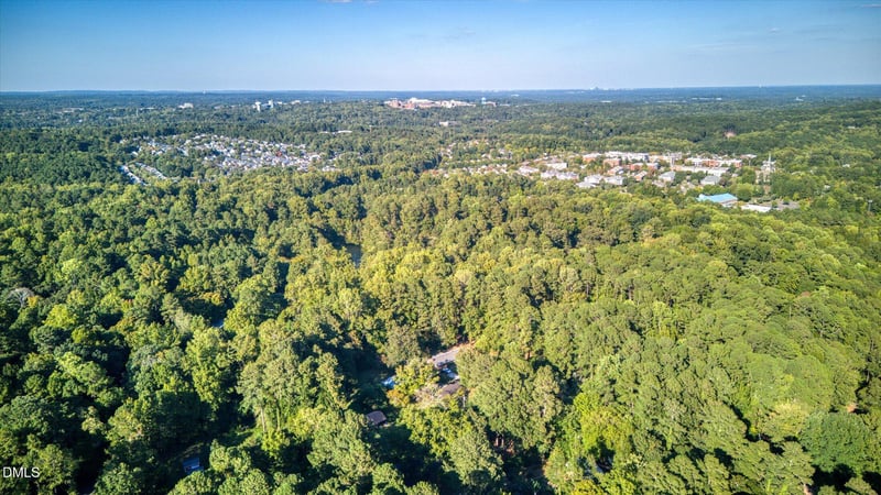 37 S Circle Dr, Chapel Hill, NC 27516