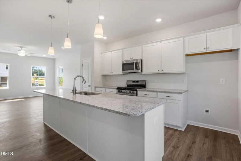 37 Plantation Dr, Youngsville, NC 27596