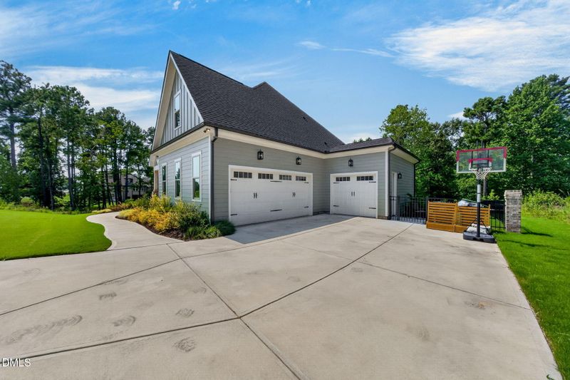 370 Bellini Dr, Clayton, NC 27527