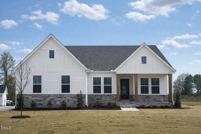 370 Crop Rd, Angier, NC 27501