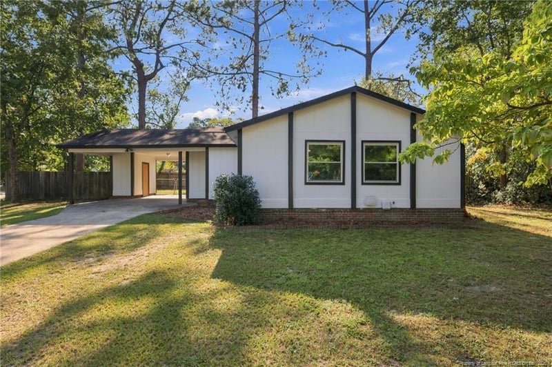 3701 Leonard Pl, Hope Mills, NC 28348