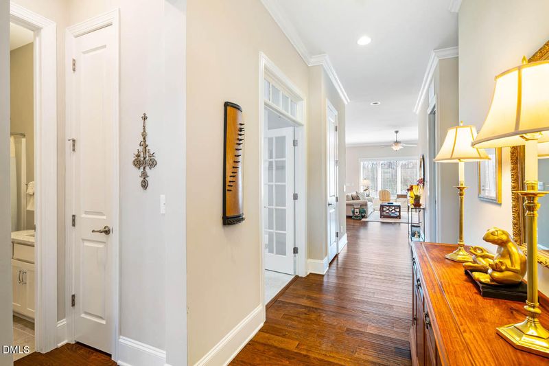 371 Wildwind Dr, Chapel Hill, NC 27516
