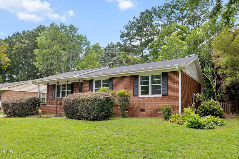 3729 Arrowwood Dr, Raleigh, NC 27604