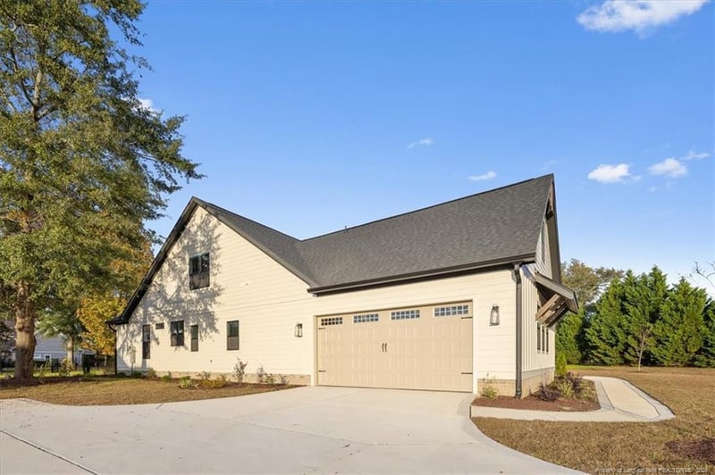 3729 Riverhill Dr, Fayetteville, NC 28306
