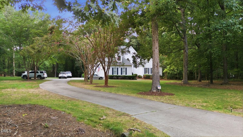 3733 Country Club Rd, Zebulon, NC 27597