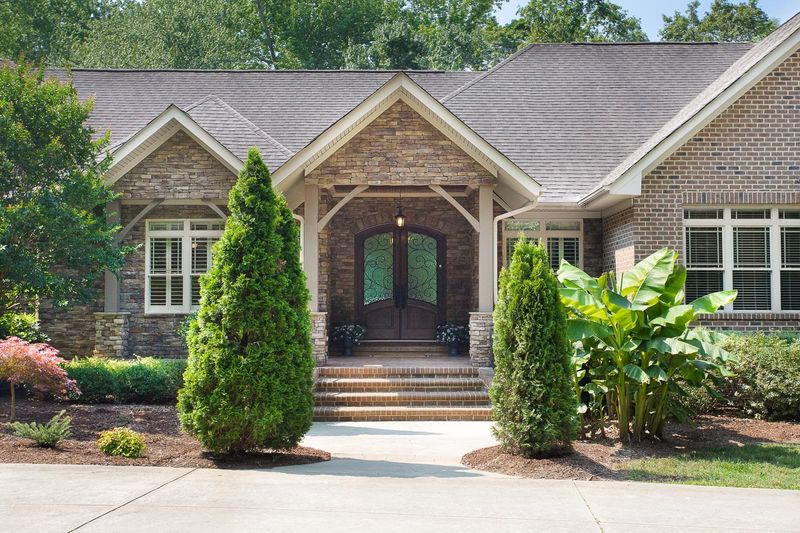 3741 Hope Valley Rd, Durham, NC 27707