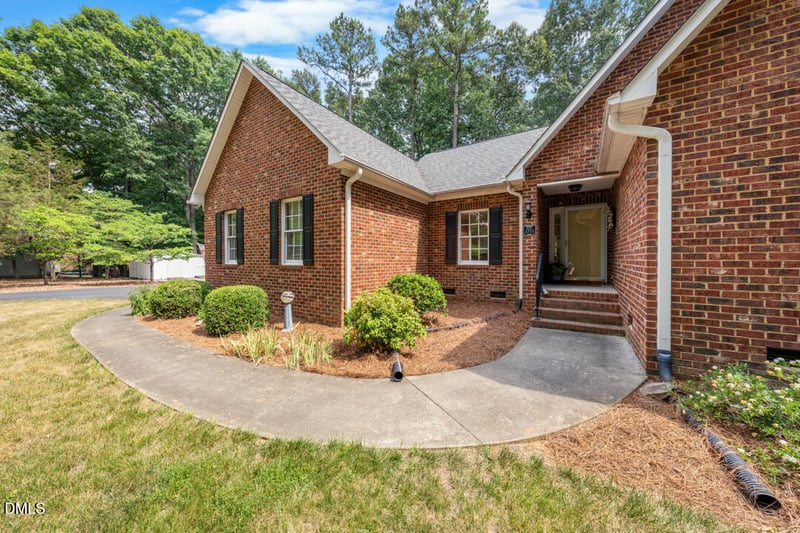 3755 Mallory Ct, Hillsborough, NC 27278