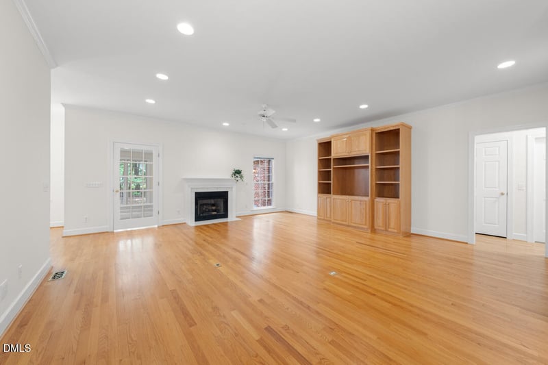 3755 Mallory Ct, Hillsborough, NC 27278
