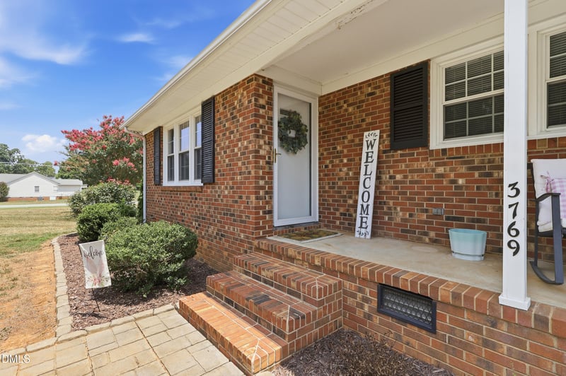 3769 Burch Bridge Rd, Burlington, NC 27217