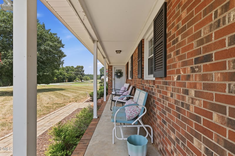 3769 Burch Bridge Rd, Burlington, NC 27217