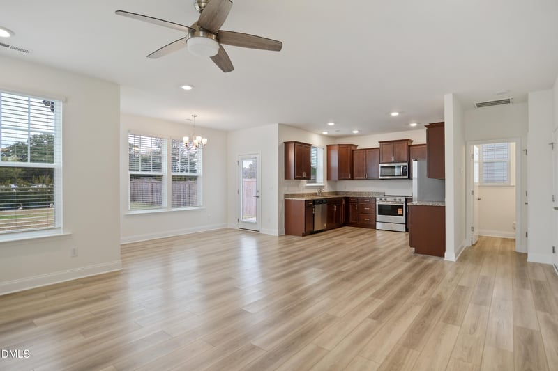 38 Bluebell St, Angier, NC 27501