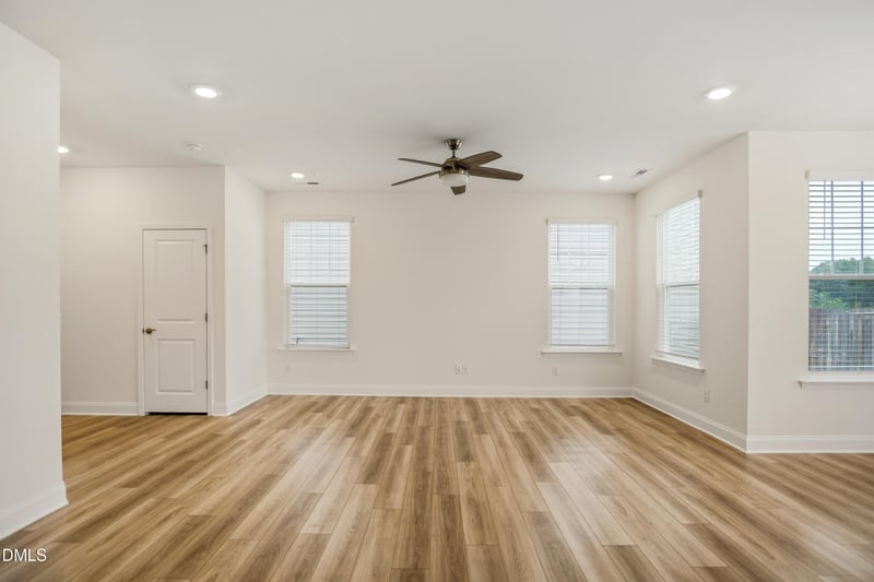 38 Bluebell St, Angier, NC 27501