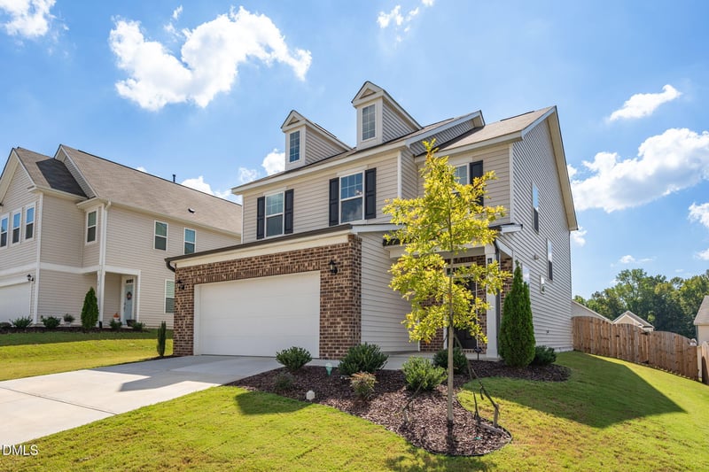 38 Flowing River Rd, Angier, NC 27501