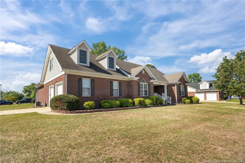 3805 Sunchase Dr, Fayetteville, NC 28306