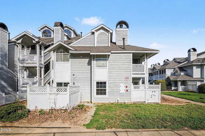 3806 Grey Harbor Dr #204, Raleigh, NC 27616