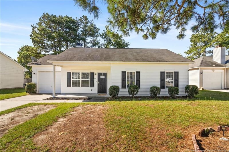 3823 Goforth Dr, Hope Mills, NC 28348
