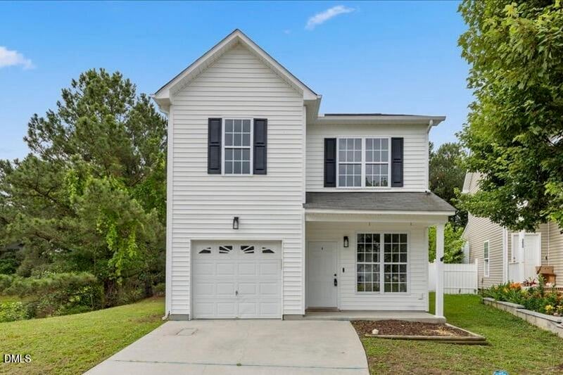 3831 Pin Oak Rd, Raleigh, NC 27604