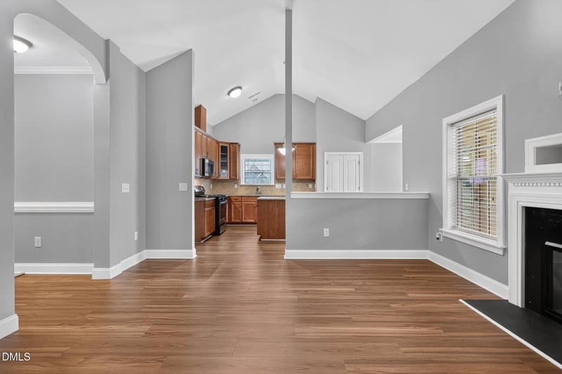 39 Mcguire Ln, Clayton, NC 27527