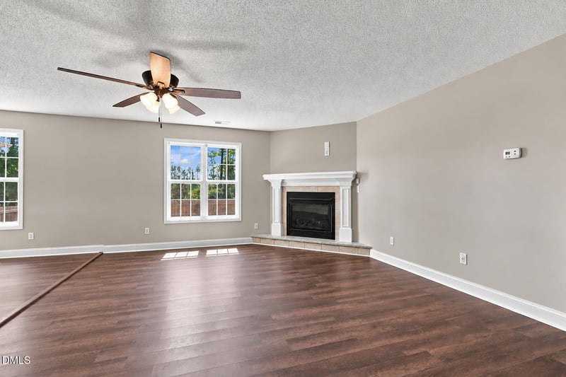 390 Comanche Dr, Erwin, NC 28339