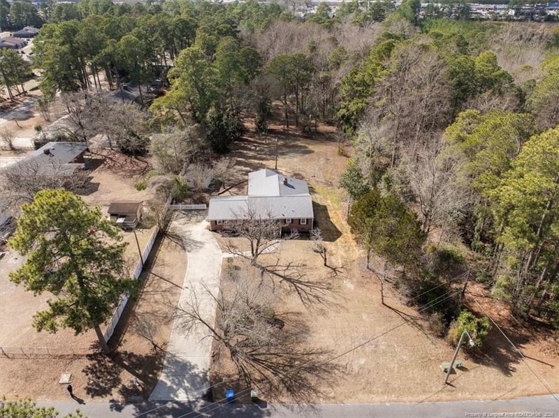 3901 Daytona Rd, Fayetteville, NC 28311