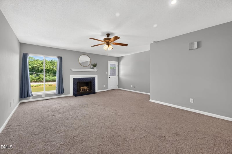 3904 Summerwood Ct, Raleigh, NC 27613