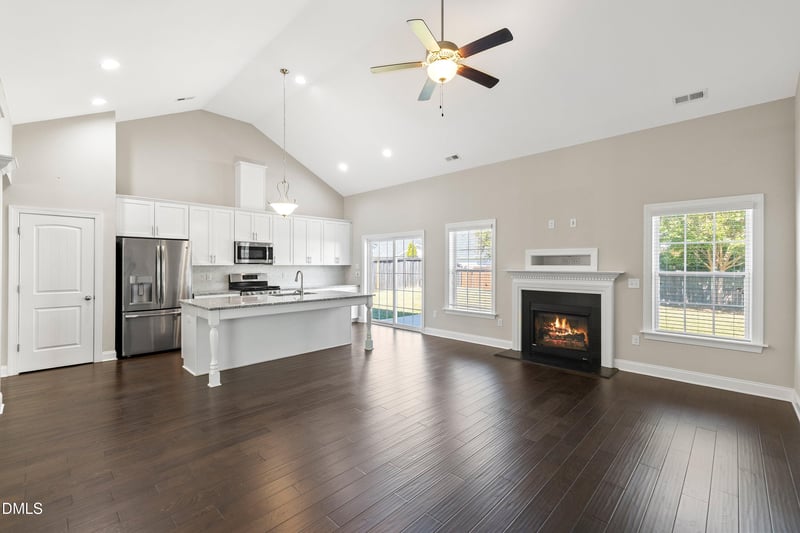 3912 Freemark Ln, Fuquay Varina, NC 27526