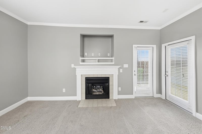 3914 Magnolia Pond Rd, Raleigh, NC 27610