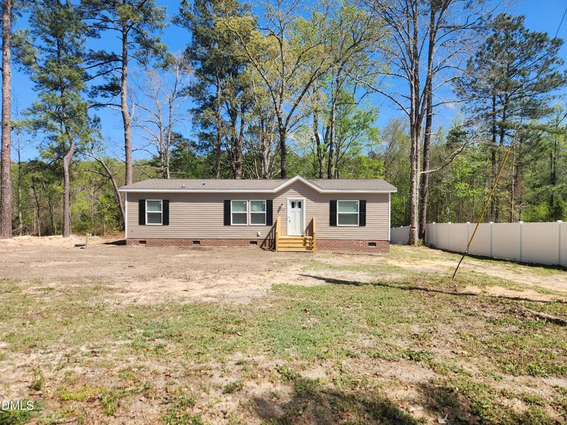 392 Monroe Ln, Erwin, NC 28339