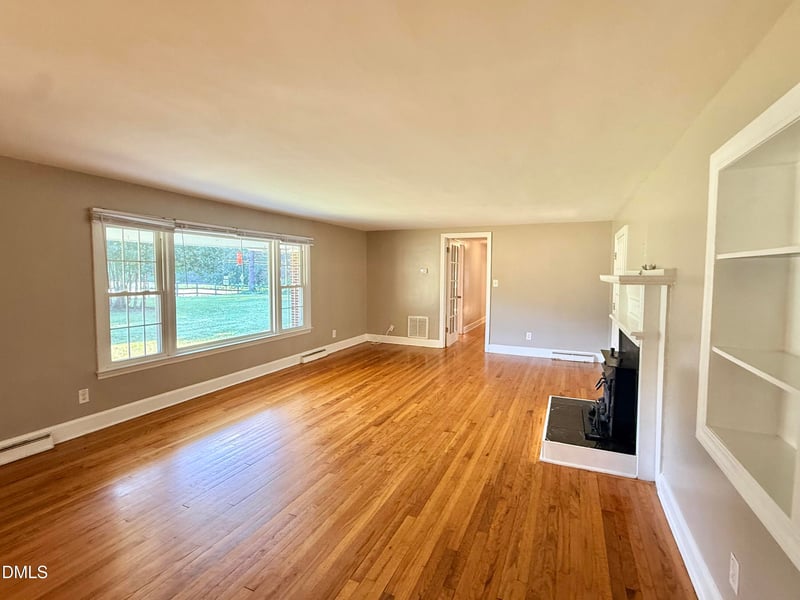 3920 Oxford Rd, Roxboro, NC 27574