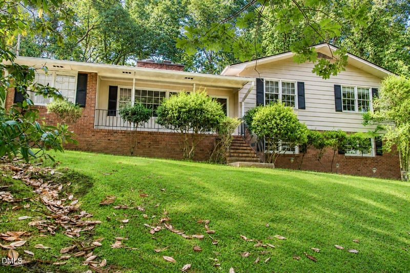393 Wesley Ct, Chapel Hill, NC 27516
