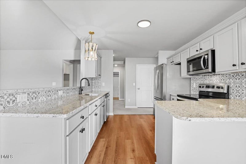 398 Sandcastle Ln, Four Oaks, NC 27524