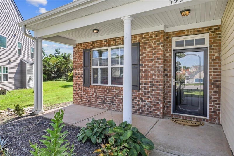 399 Florence Dr, Clayton, NC 27527