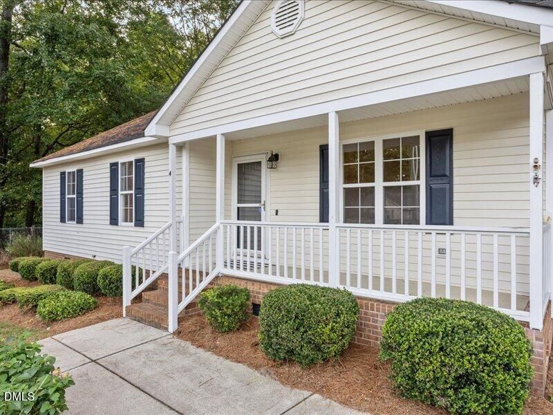 4 Lindsay Ct, Clayton, NC 27520