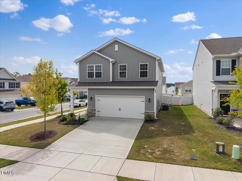 40 Branch Wood Dr, Fuquay Varina, NC 27526