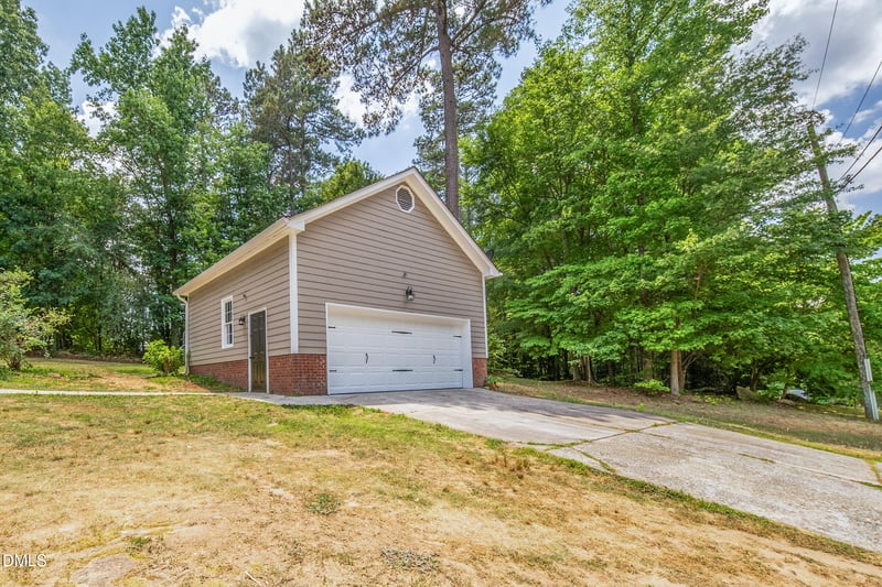 40 Ryans Ln, Clayton, NC 27520