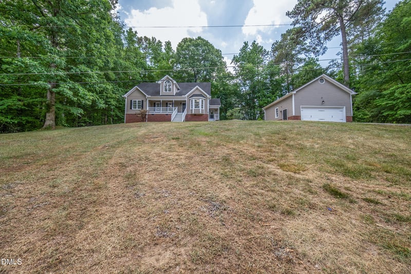 40 Ryans Ln, Clayton, NC 27520