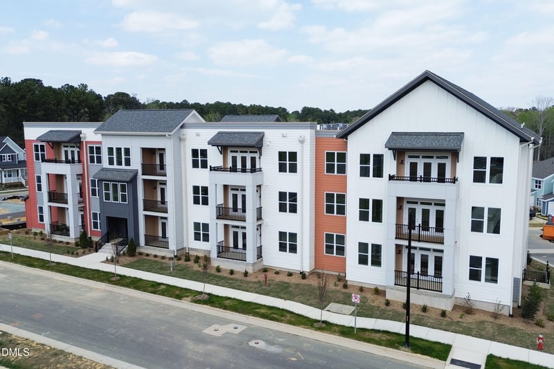 400 Blackwell Dr #302, Chapel Hill, NC 27514