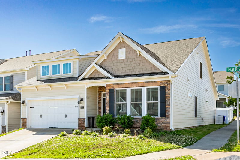 400 Flat River Rn, Hillsborough, NC 27278