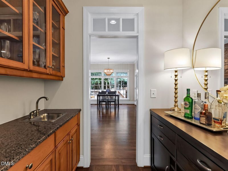 400 Flint Point Ln, Holly Springs, NC 27540
