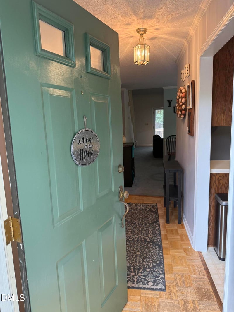 400 Oak Run Dr, Raleigh, NC 27606