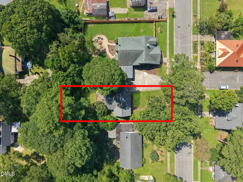 400 N Sumner St, Selma, NC 27576