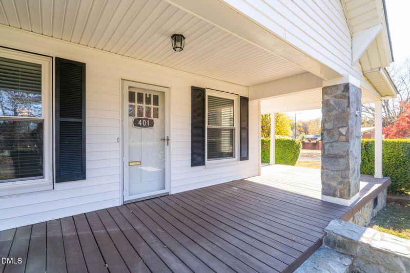401 S Eighth St, Mebane, NC 27302