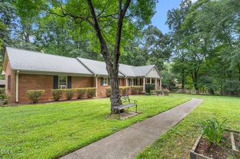 4014 Forest Oaks Ln, Mebane, NC 27302