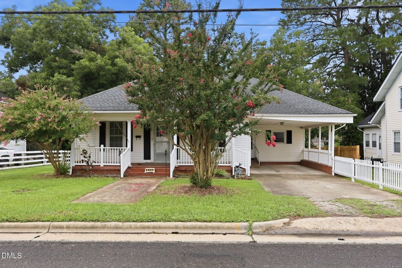 402 S 13th St, Erwin, NC 28339