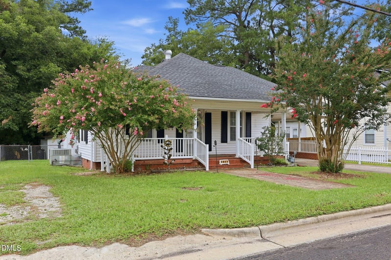 402 S 13th St, Erwin, NC 28339