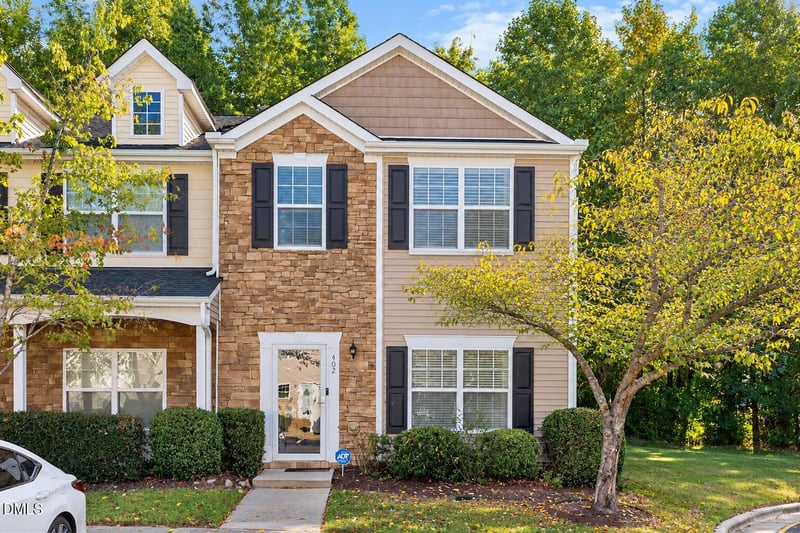 402 Bayou Ct, Knightdale, NC 27545