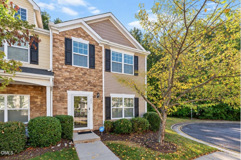 402 Bayou Ct, Knightdale, NC 27545