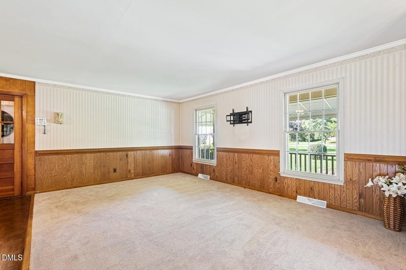 403 E Mcpherson Dr, Mebane, NC 27302