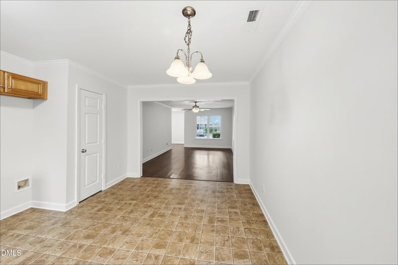 404 Mckinley Ct, Mebane, NC 27302