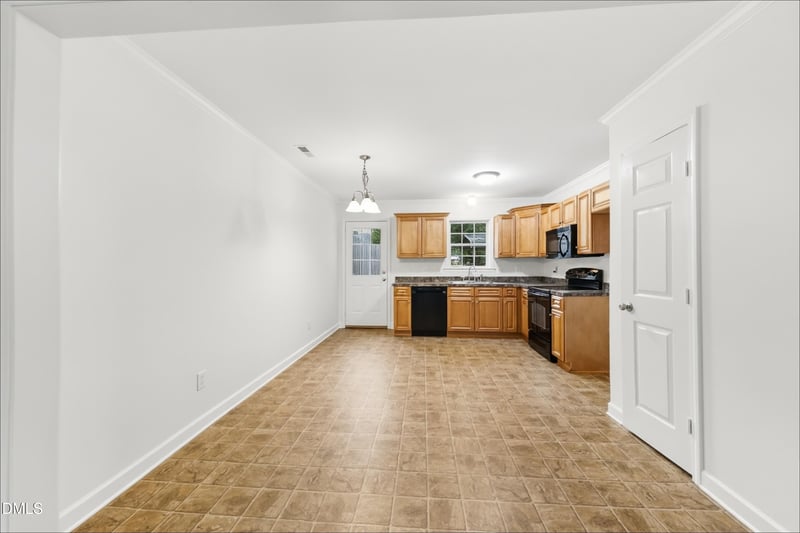 404 Mckinley Ct, Mebane, NC 27302